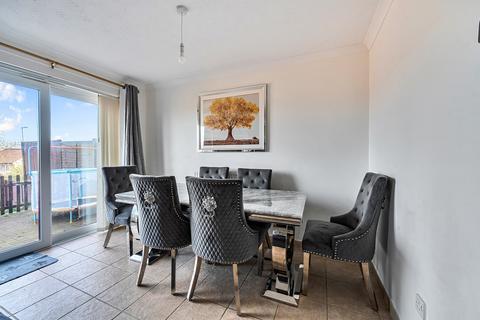 4 bedroom detached house for sale, Ramsthorn Close, Swindon, Wiltshire