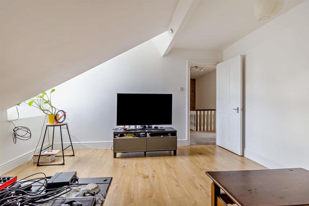 8683253-interior16-800.jpg