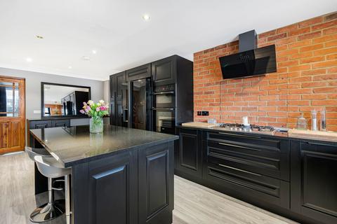 3 bedroom semi-detached house for sale, Elton Crescent, Wheatley, OX33