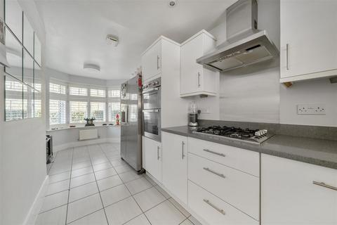 4 bedroom end of terrace house for sale, Soprano Way, Esher