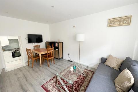 undefined, Regents Park Road, London
