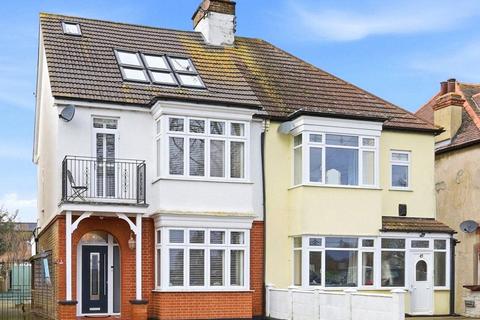 undefined, Kensington Road, Southchurch Park Area, Essex, SS1