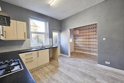 4 bedroom end of terrace house for sale, Ashgrove, Steeton