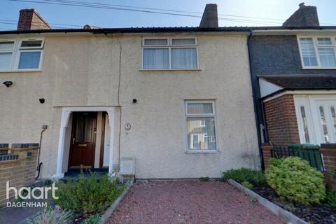 2 bedroom terraced house for sale, Raydons Road, Dagenham