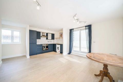 2 bedroom flat for sale, Temeraire Place, Brentford TW8