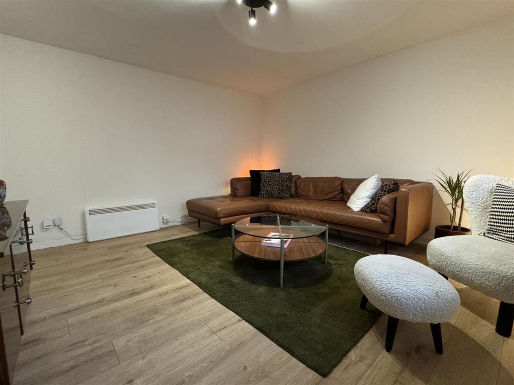 Lounge .jpg