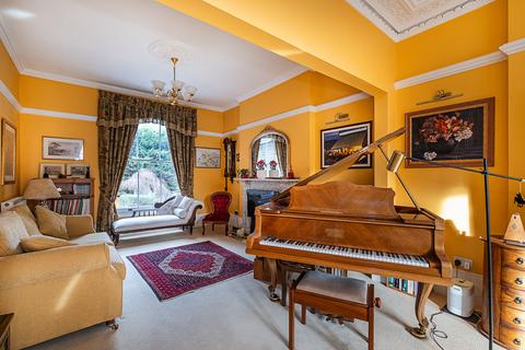 undefined, Friars Stile Road, Richmond, TW10