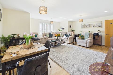2 bedroom apartment for sale, St. Crispin Crescent, Northampton, NN5 6GD