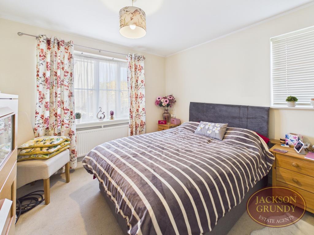 St Crispin Crescent