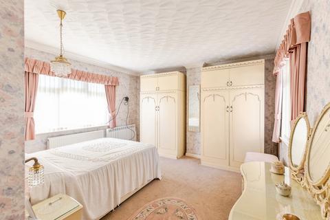 3 bedroom detached house for sale, Reservoir Road, Kettering