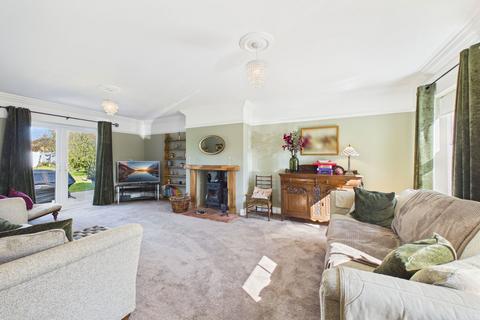 undefined, London Road, Attleborough NR17