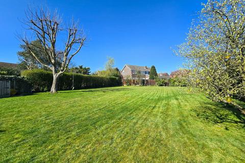 undefined, London Road, Attleborough NR17
