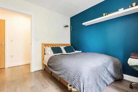 2 bedroom flat to rent, George Mathers Road, London, SE11