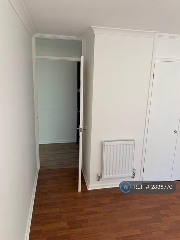 Bedroom 2 To Hall
