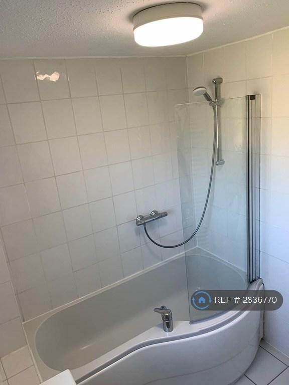 Bath / Shower