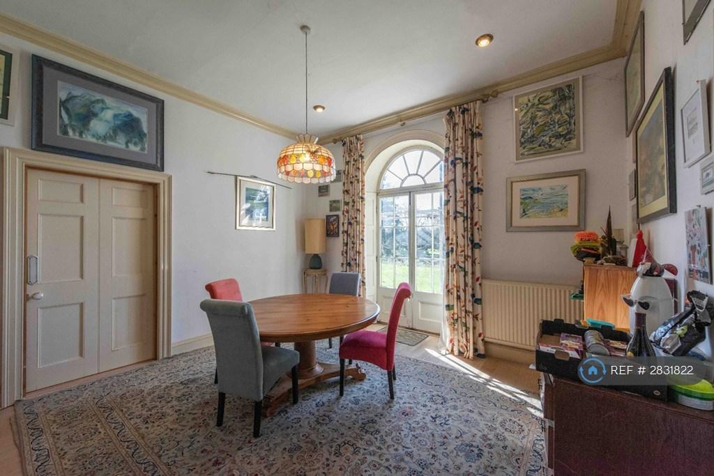 Breakfast Room