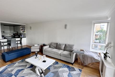 2 bedroom flat to rent, Admiral Walk, London W9