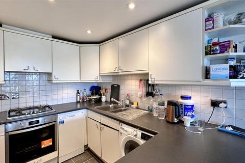 2 bedroom flat to rent, Admiral Walk, London W9