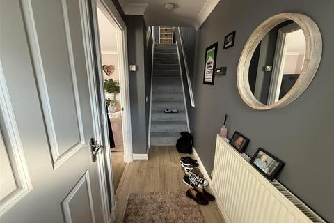 3 bedroom detached house for sale, 14 Clos Yr Ysgol