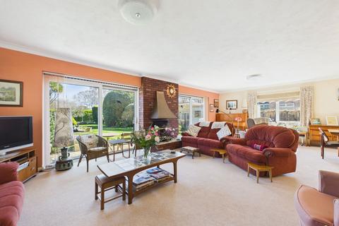 4 bedroom detached house for sale, Golden Avenue, East Preston, BN16