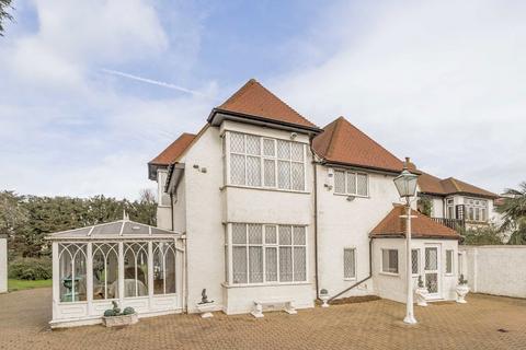 4 bedroom detached house for sale, Pollards Hill North, London SW16