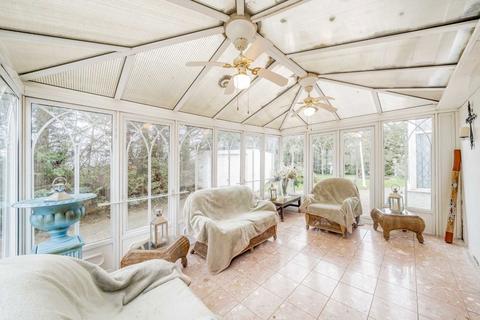4 bedroom detached house for sale, Pollards Hill North, London SW16