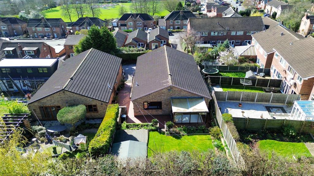 Fraser Road Carlton, Nottingham, NG4 1 NQ