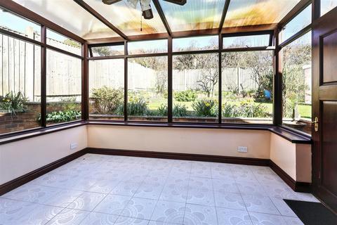 3 bedroom detached bungalow for sale, Fraser Road, Carlton, Nottingham
