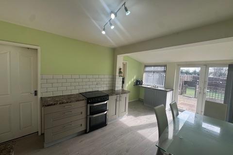 3 bedroom semi-detached house to rent, Gainford Road, BIRMINGHAM