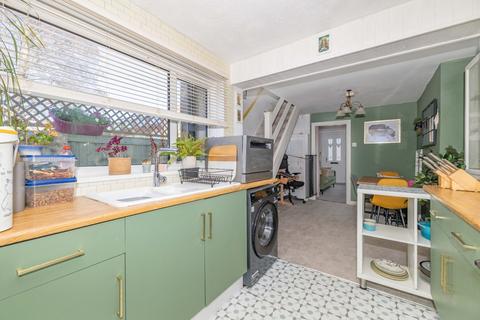 3 bedroom end of terrace house for sale, Luton Road, Faversham, Kent, ME13