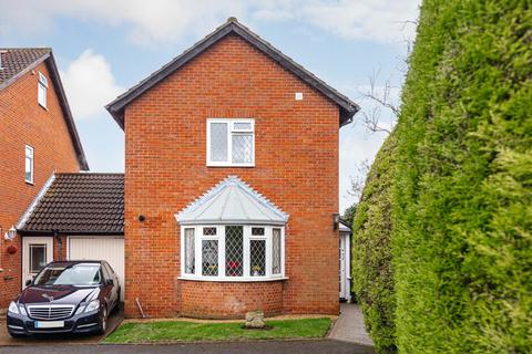 undefined, Cardinal Close, Worcester Park KT4