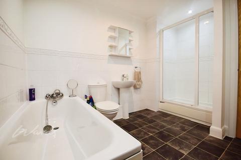 1 bedroom ground floor maisonette to rent, Davy Court Rochester ME1