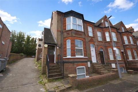 Studio for sale, Stockwood Crescent, Luton, Bedfordshire, LU1