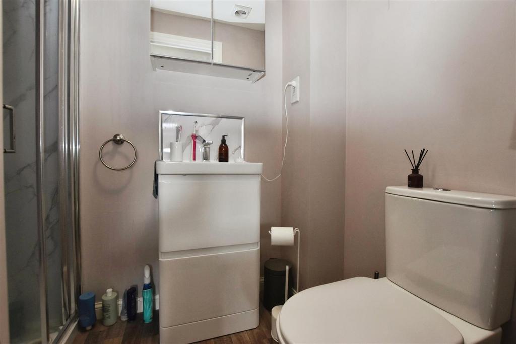 En suite shower room
