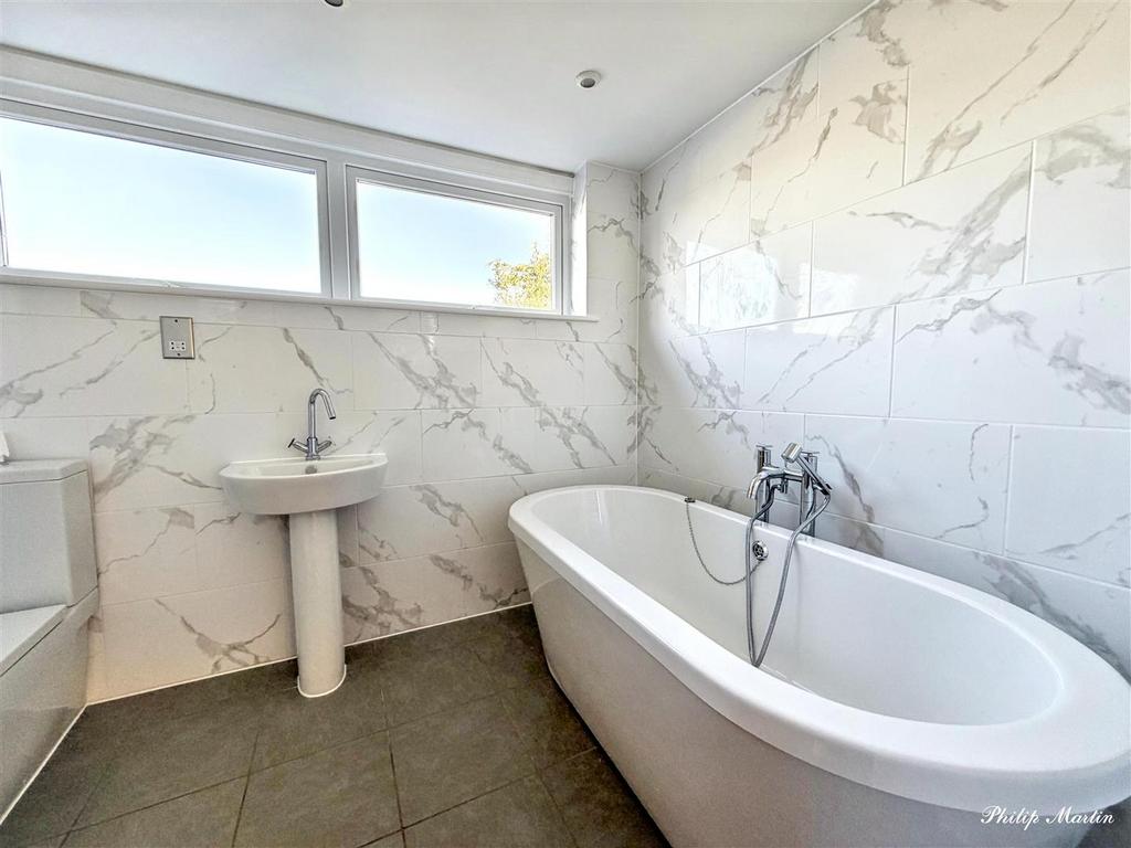 Image00014.jpg