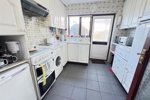 3 bedroom house for sale, London Road, Rayleigh
