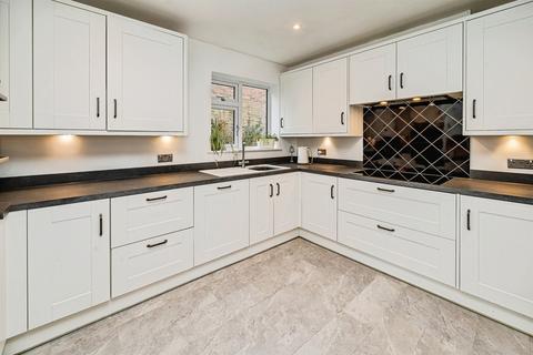 3 bedroom detached bungalow for sale, Trees Avenue, Hughenden Valley, High Wycombe