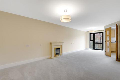 2 bedroom apartment for sale, Shotfield, Wallington, SM6 0BL