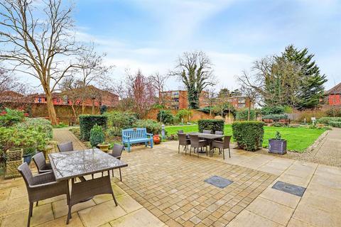 2 bedroom apartment for sale, Shotfield, Wallington, SM6 0BL