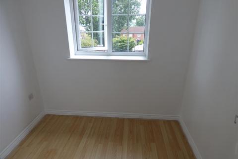 3 bedroom end of terrace house to rent, Malthouse Road, Ilkeston. DE7 4PA