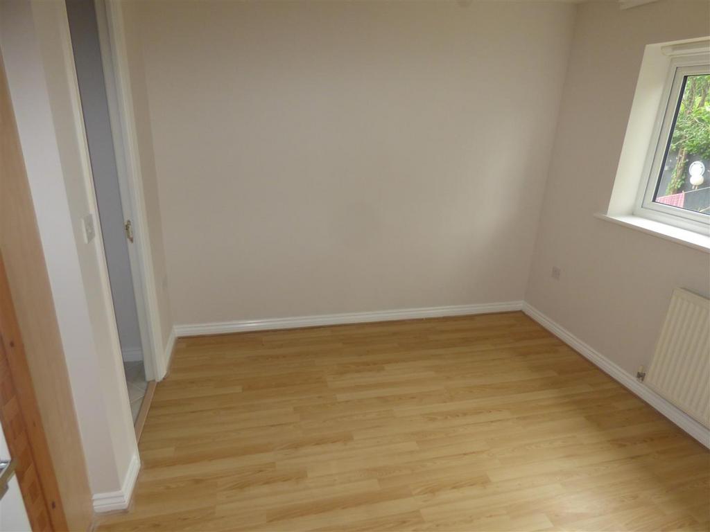 110 Malthouse Road - Bed1.JPG