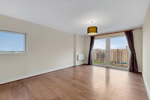 2 bedroom flat for sale, The Plaza, Victoria Road