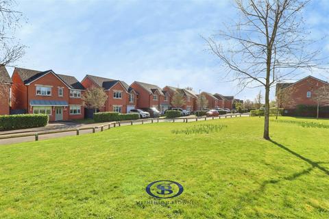 4 bedroom detached house for sale, Rose Way, Sandbach