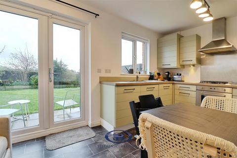 4 bedroom detached house for sale, Rose Way, Sandbach