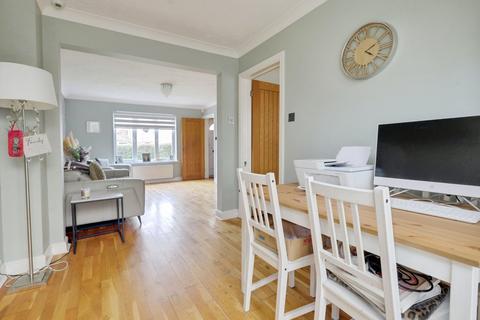 undefined, Cheyne Court, Wickford, SS12