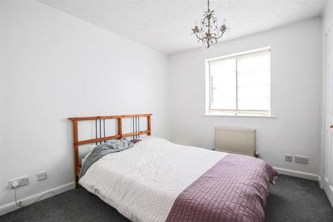2 bedroom apartment for sale, Village Mews, Bexley