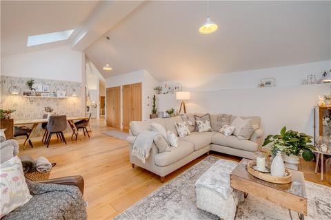 2 bedroom bungalow for sale, Tomlin Well Lane, Apperley Bridge, Bradford, West Yorkshire, BD10