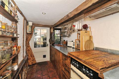 3 bedroom end of terrace house for sale, School Terrace, Robertsbridge