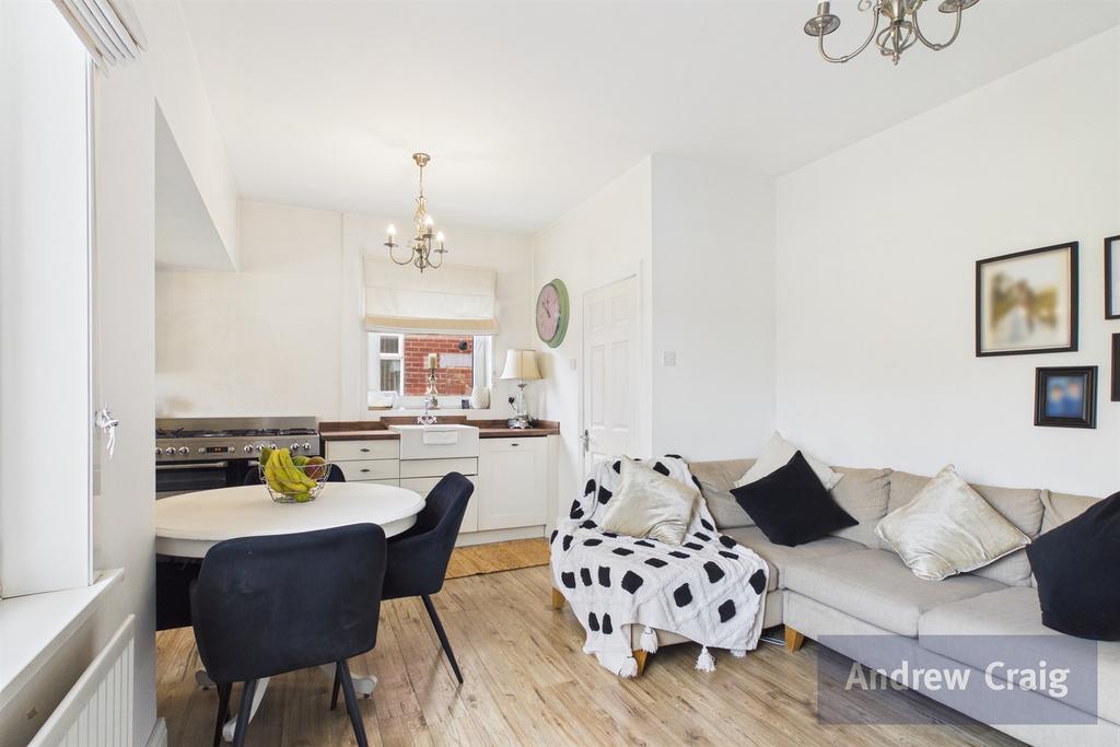 Kitchen Dining / Fa