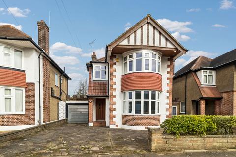 3 bedroom detached house for sale, Chester Drive, Harrow, HA2 7PY